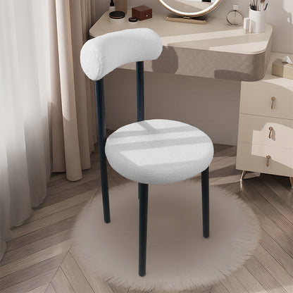 Casual Lamb's Wool Dining Chair – Cozy & Refined